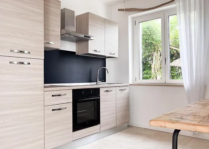 Flora S アパート フォッサチェージア